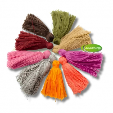 Borlas de hilo 7 cm x 20 unid