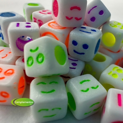 Dije cubo caritas surtido colores x 250g
