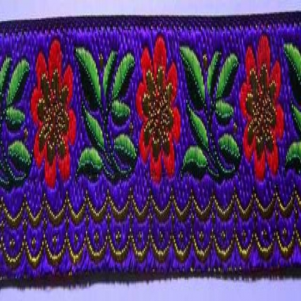 Galon bordado 3.5cm violeta c/flores 10y