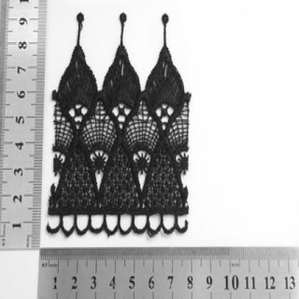 Guipur pol. negro 8.5 cm rombo x 15 yd